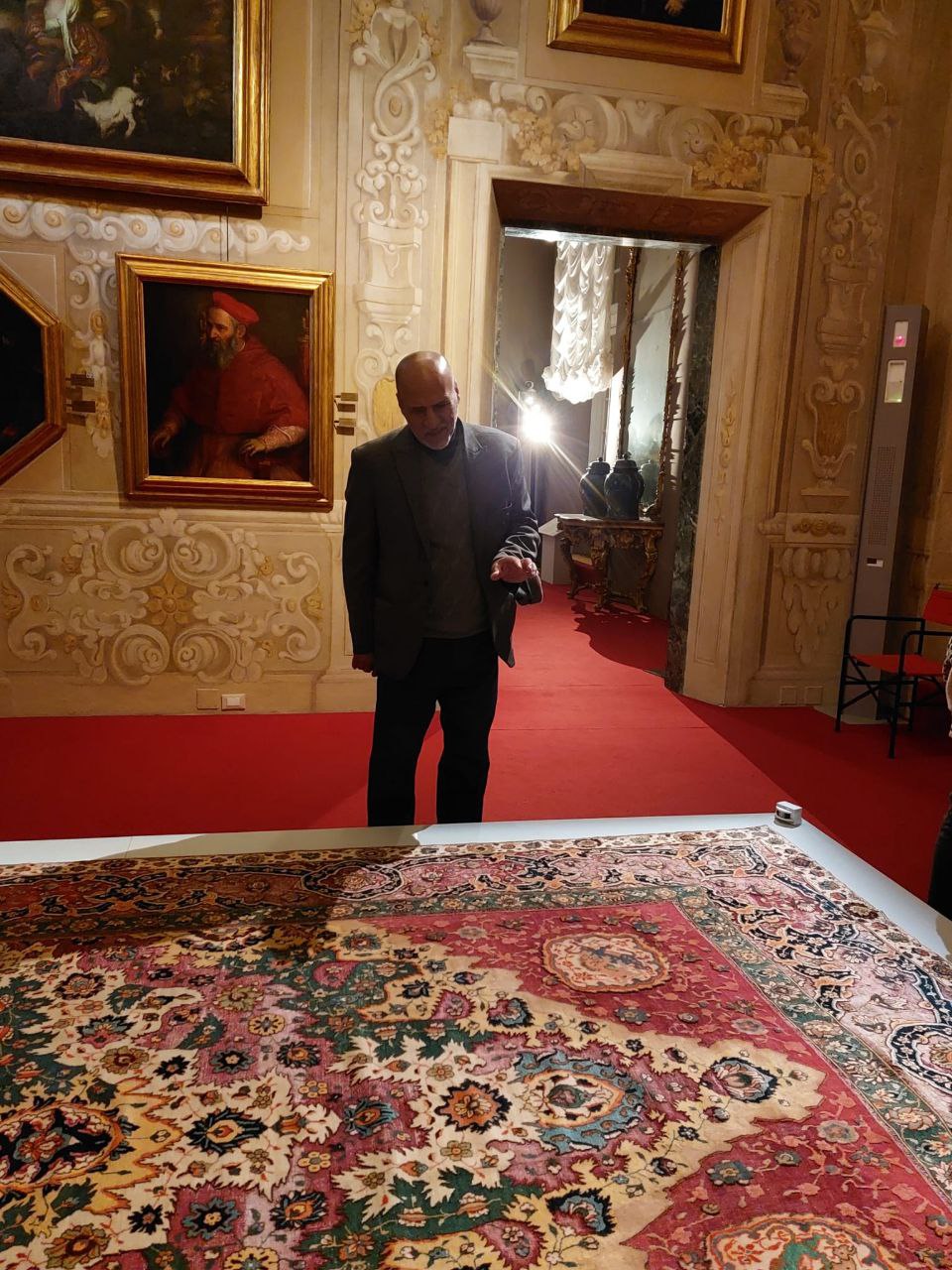 فرش و صنایع دستی شیرسپهر